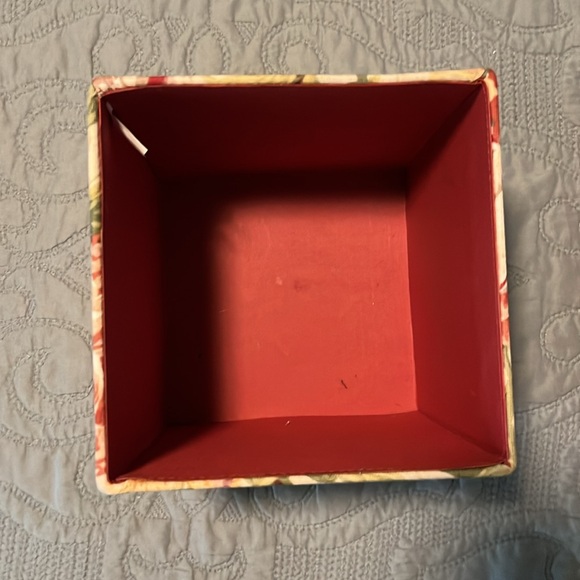 Once Upon a Rose Floral Fabric-Lined Storage Box - Picture 10 of 10